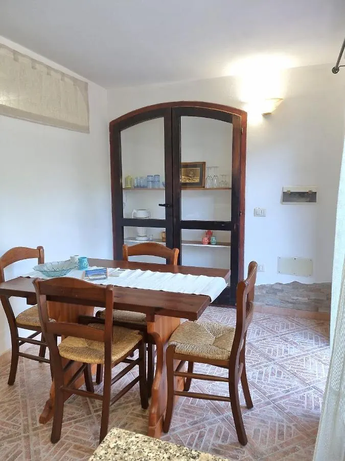 *Appartamento Con Ampia Veranda Vicino Al Mare * Loiri Porto San Paolo Apartment