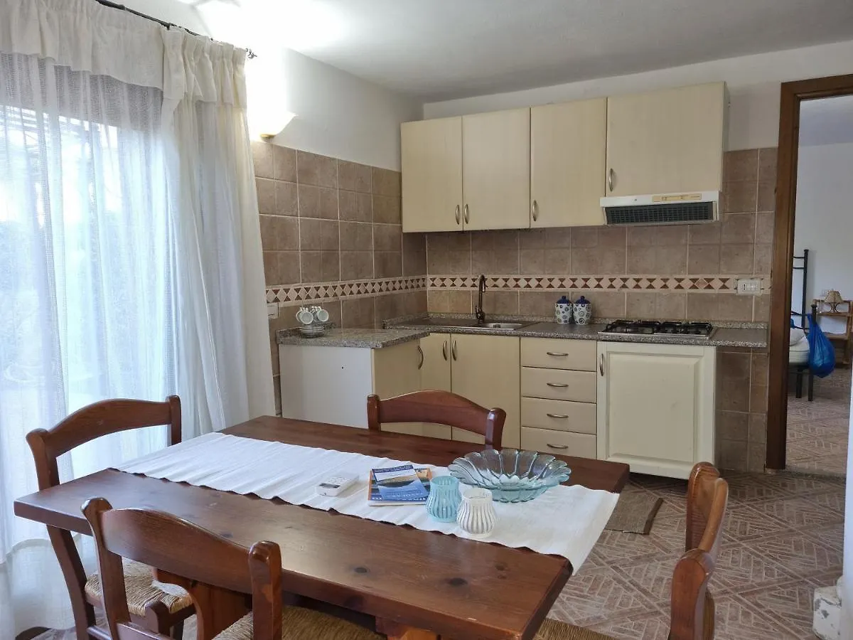 *Appartamento Con Ampia Veranda Vicino Al Mare * Loiri Porto San Paolo Italien