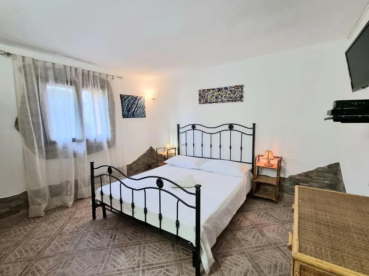 *Appartamento Con Ampia Veranda Vicino Al Mare * Loiri Porto San Paolo Apartment